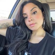 Rhonda Maier's Instagram, Twitter & Facebook