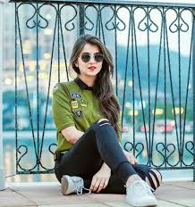 Profile picture poses for girls. Pin By 12345 On Fabulous Dpzz Girl Poses Stylish Photo Pose Stylish Girls Photos