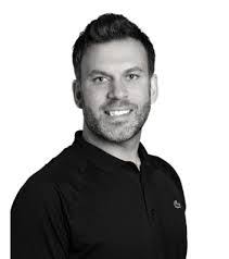 Mari Goodwin's Instagram, Twitter & Facebook