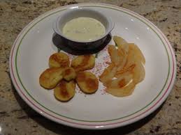 Recette Rondelles De Quenelles Sauce Roquefort Et Poires En Video Recette Quenelles Savoureux Recette De Plat