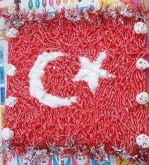turk bayragi sanat etkinligi sanat nisan kelebekler