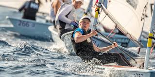 She missed the high beam and fell. 2017 Senior Europeans Day 4 Results Challenging Conditions Eurilca