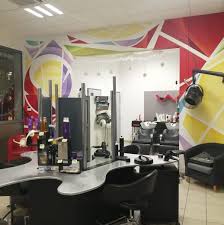 Les instances de la coiffure sont aussi en attente comme l'explique luc hery secrétaire général du cnec : La Reouverture Des Coiffeurs Du Village Midilibre Fr