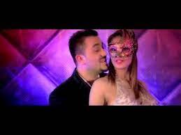 Misca misca din buric (bis) stai sa te ajut un pic haide haide cate un pic haide haide in timp ce zic misca bine din buric stai putin sa te ridic (x2). Mr Juve Misca Misca Din Buric Videoclip Oficial Youtube
