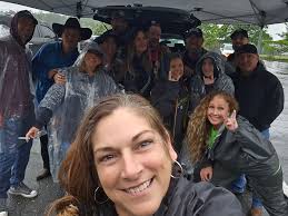 Doors for Metallica open at 4pm! Come say hi at the 100.7 The Bay booth  before the show! 🎶