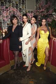 Forbes said the jenners had previously invited the publication into their homes and accountants' offices and provided forbes with tax returns that the median household net worth in the us is about $97,300. Kardashian Jenner Family Members Estimated Net Worth Gallery Wonderwall Com