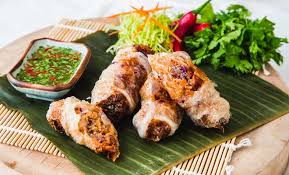 In a frying pan add the oil and pork and cook until the pork is browned. Vietnamese Pork Spring Rolls