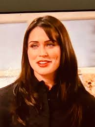 I just saw her in a friends show. I have always like Lois.