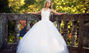 Eur 75,90 bis eur 79,90. Farbige Brautkleider 5 Wunderschone Alternativen Zu Weiss