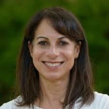 Karen Macdougall's Instagram, Twitter & Facebook