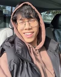 Steven Pham's Instagram, Twitter & Facebook