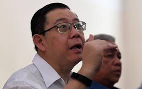 Ia antara penurunan paling banyak sejak kementerian kewangan mengumumkan penetapan harga siling ron95 dan diesel pada kadar rm2.08 serta rm2.18 seliter pada 27 feb 2019 dan pertukaran kerajaan pada minggu lalu. Harga Minyak Turun Semasa Mstar