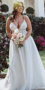 27 Graceful Plus Size Wedding Dresses Wedding Dresses Guide Plus Wedding Dresses Plus Size Wedding Gowns Wedding Dress Guide