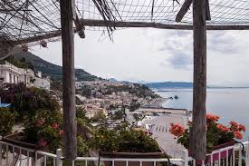 Cerca tra i 2 annunci immobiliari e trova la tua casa dei sogni tra i migliori immobili di privati e di agenzie immobiliari. Case Vietri Sul Mare Compro Casa Vietri Sul Mare In Vendita E Affitto Su Agestacase It