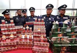 595m pejabat pengarah kastam negeri selangor. Jkdm Rampas Rokok Bernilai Rm4 6 Juta Di Pelabuhan Utara Utusan Borneo Online