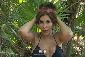 Terminato il gf vip 3, giulia salemi e sua madre fariba therani non si sono quasi mai viste. Island Of The Famous Moments Of Panic Illness For Fariba Tehrani Who Faints Curler Ruetir