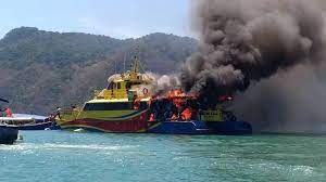 The distance from kuala lumpur to kuala perlis is about 500km. Fire Breaks Out On Langkawi Ferry 52 Passengers On Board Cna