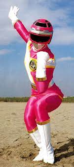 ターボレンジャーの紅一点であるピンクターボに変身する武蔵野学園高校３年ａ組の女子生徒 生徒会長を務める学校一の秀才で バトン部のエースでもある 子供の頃に妖精の光を浴びた影響で 高校生になった今でも炎力らクラスメート４人と同じく 妖精を見ることが出来る