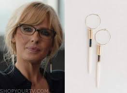 Beth Dutton Clothes, Style, Outfits, Fashion, Looks