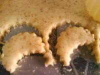 Kuih bangkit (some times also spelled kueh bangkit) is a crisp, white cookie popular during chinese new year. Resepi Kuih Bangkit Kelapa