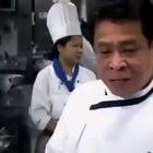 This is a dish i love cooking at home, ramsay says as he whips up a quick and easy pad thai for chang, the chef, to taste. Chef Dies Inside After Tasting Gordon Ramsay Pad Thai Watchpeopledieinside