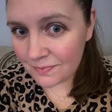 Leanne Fahy's Instagram, Twitter & Facebook