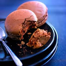 Macarons Au Chocolat Et A L Erable Recettes Recette Macaron Chocolat Recette Macaron Macaron