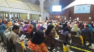 Master ceremony atau biasa disingkat mc adalah orang yang memimpin jalannya sebuah acara, untuk acara formal maupun acara non formal. 20 Contoh Teks Mc Formal Dan Non Formal Dalam Berbagai Acara
