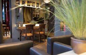 Retrouvez toutes les bonnes adresses. Bar A Chignon De La Maison De Coiffure Et De Soins De Christophe Nicolas Biot Paris Tourist Office