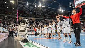 Der thw kiel ist zum 17. Handball Bundesliga Bricht Saison Ab Und Macht Thw Kiel Zum Meister Eurosport