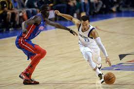 The mavericks and the detroit pistons have played 77 games in the regular season with 35 victories for the mavericks and 42 for the pistons. Snmpdedgpx 8nm