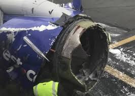 En casos más trágicos, comprometen la salud y hasta la vida. Video Asi Retransmitio En Directo El Accidente Del Avion De Southwest Airlines Un Pasajero Actualidad El Pais