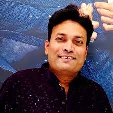 Amal Bitar's Instagram, Twitter & Facebook