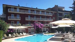 She is an actress, known for maré alta (2004), filha do mar (2001) and amanhecer (2002). Hotel Villa Rosa Torbole Sul Garda
