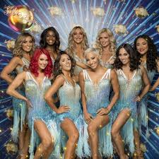 The presenter joins aj odudu, gbbo's john whaite, robert webb and tom. Bbc Strictly Come Dancing Publications Facebook