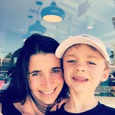 Jenny Dinsmore's Instagram, Twitter & Facebook