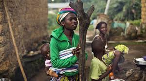 Binlerce kişinin ölümüne neden olan ebola virüsü, aralık 2013'te ilk olarak batı afrika'da yayılmıştı. Droht Westafrika Nun Auch Noch Eine Masernepidemie