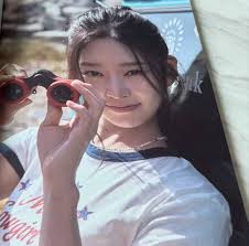 SEASON GREETINGS 2025 "Blooming Road" 🌼