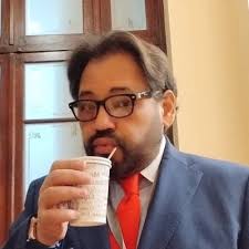 Yessenia Reyes (@yessereyes)