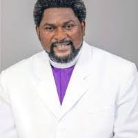 Abraham Peters's Instagram, Twitter & Facebook