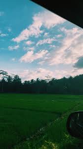 Gambar pemandangan indah di kampung ini didapati dari website berikut : Kampung Aesthetic Fotografi Malam Fotografi Gambar