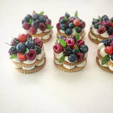 Ernesto Matan V Instagram Creme Patissiere Wild Berries Tartlets Fancy Desserts Desserts Creme Patissiere