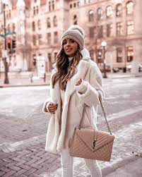 Rose Gold 3 Luxurious Lightroom Mobile Presets Pink Vsco Instagram Blogger Travel Luxury Rose Gold In 2021 Casual Chic Outfit Casual Winter Outfits Casual Outfits