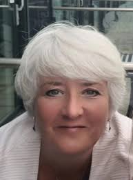 Who can do edgy pixie cuts in West Plains, MO?