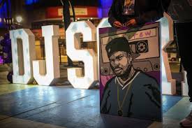 A group of immigrants from the south of italy live collectively in the milano's suburbia in the 1974. All Screwed Up Aims To Untangle The Legacy Of Dj Screw Abc13 Houston