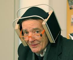 Anyone here remember the Jecklin Float electrostatic earspeakers that were  released in the mid 70s? Despite them looking completely ridiculous, they  were all the rage among audiophiles chasing sonic perfection 👌 #TBT #