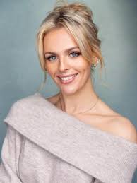 Female Supporting Artists