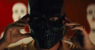 Meet harley quinn, black canary, huntress, renee montoya, and cassandra cain. Harley Quinn Cuts Loose And The Black Mask Rises In Wild And Crazy New Birds Of Prey Trailer Bloody Disgusting