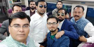 Deepti Goel Ojha (@beebluntt)