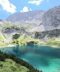 Der Drachensee In Ehrwald Ehrwald Urlaub In Tirol Reisen